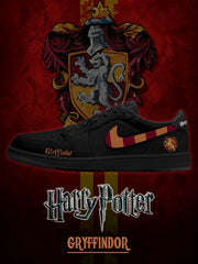 Hogwarts Gryffindor House Black V.1 Custom Low-Top Court Sneakers